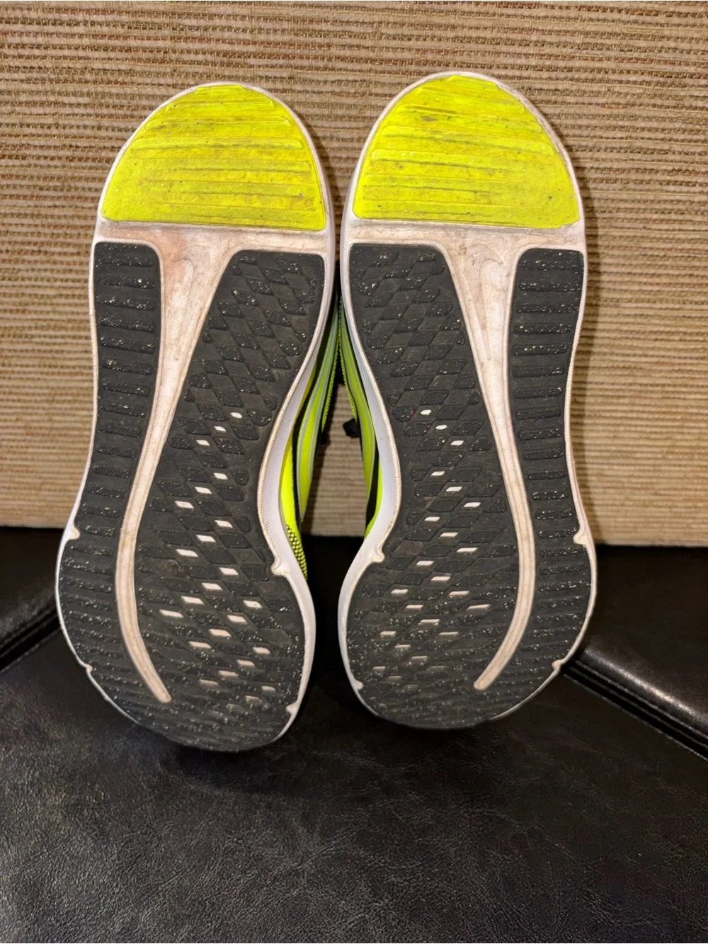 Nike Kids Black & Neon Green Athletic Sneakers 6.5Y